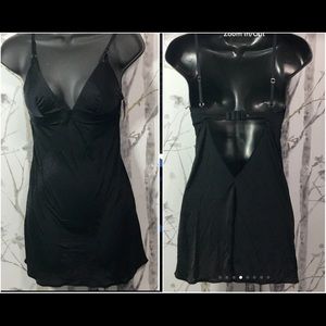 ISO❗️very sexy Victoria’s Secret slip ❗️